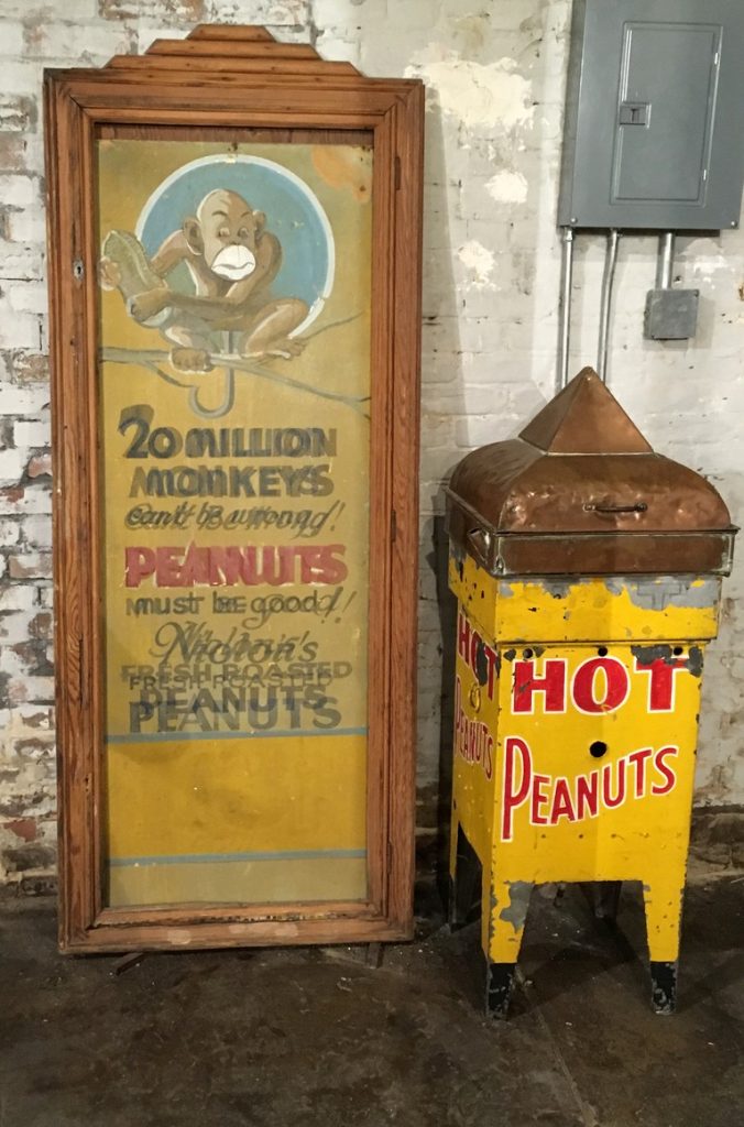 Hot Peanuts!